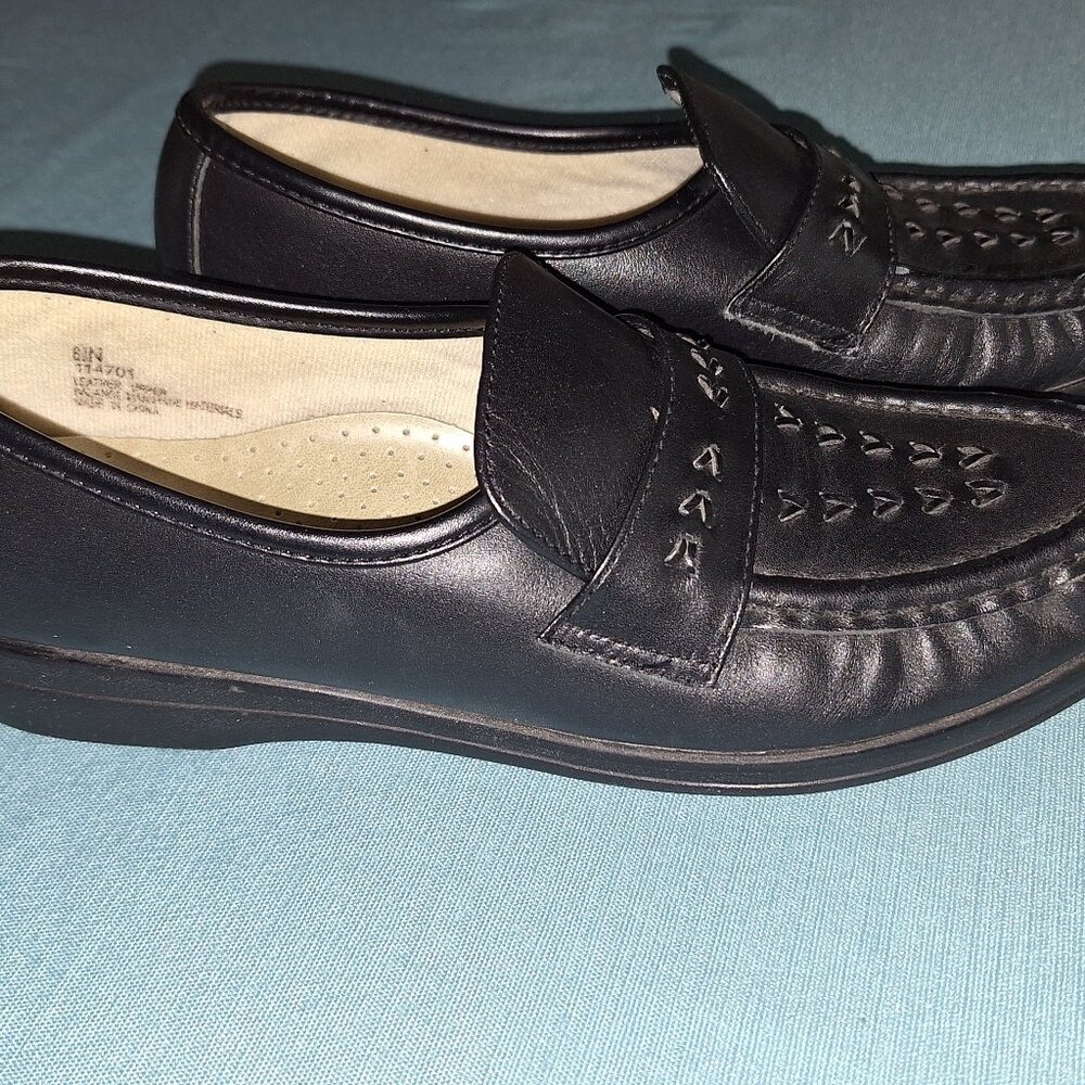 Softspots Venus Lite Loafer - Black - 8 1/2 Narrow